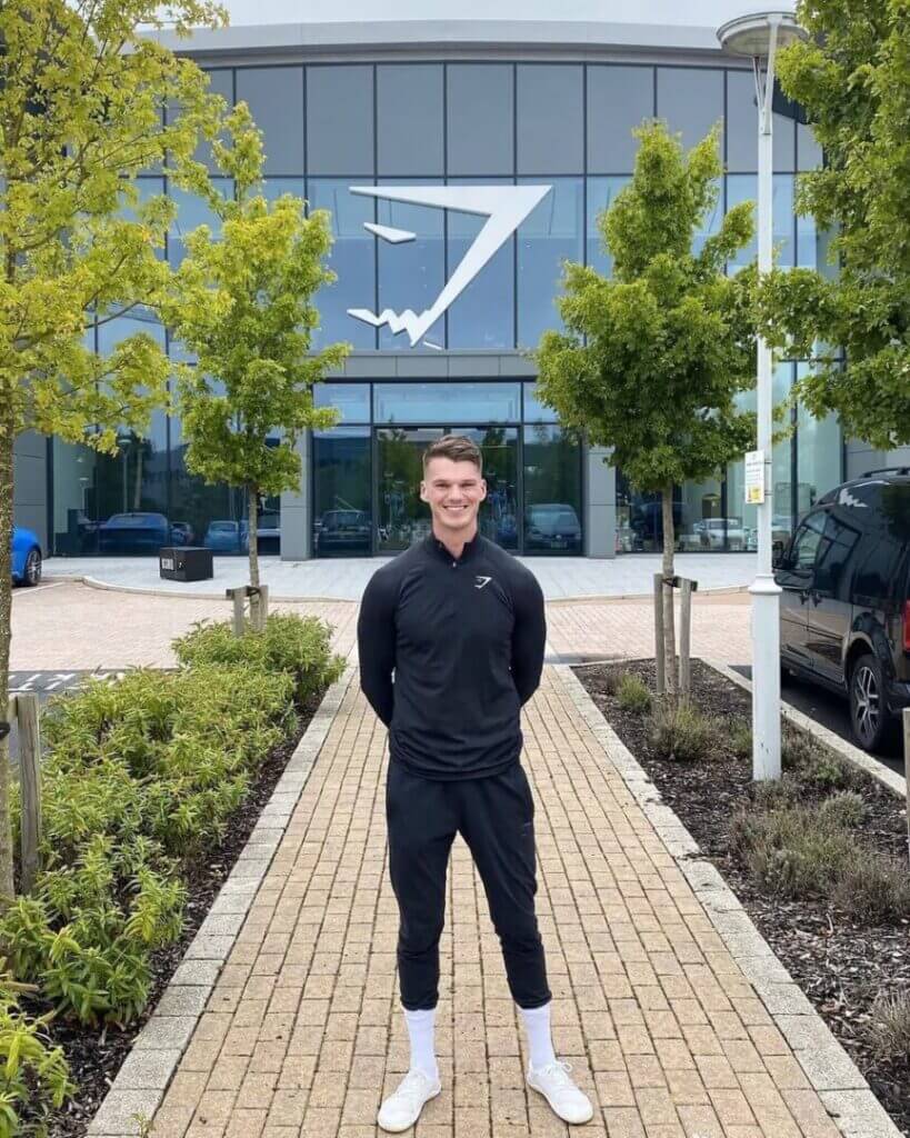 The UK's youngest BILLIONAIRE is from the gym world 1 image 12